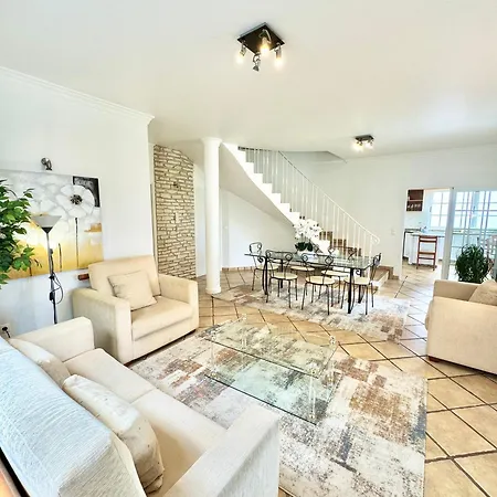 Casa Conduto * بونتا دو سول